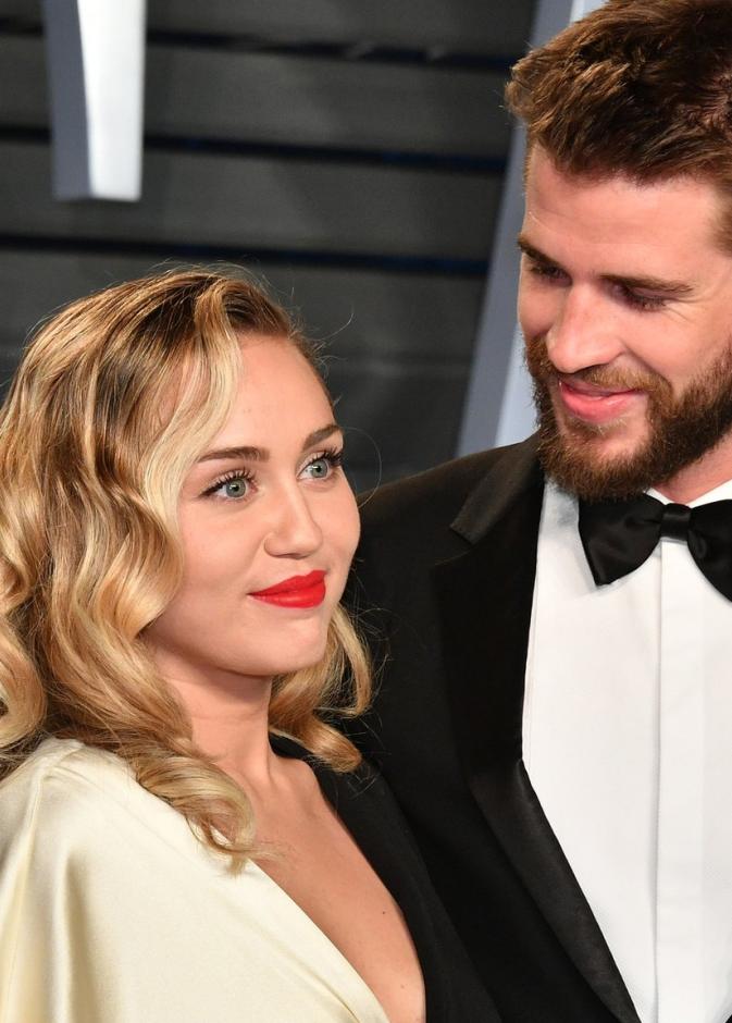 مايلي سايروس Miley Cyrus وليام هيمسورث Liam Hemsworth