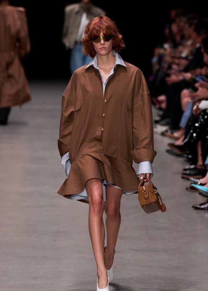 إطلالة من Stella McCartney