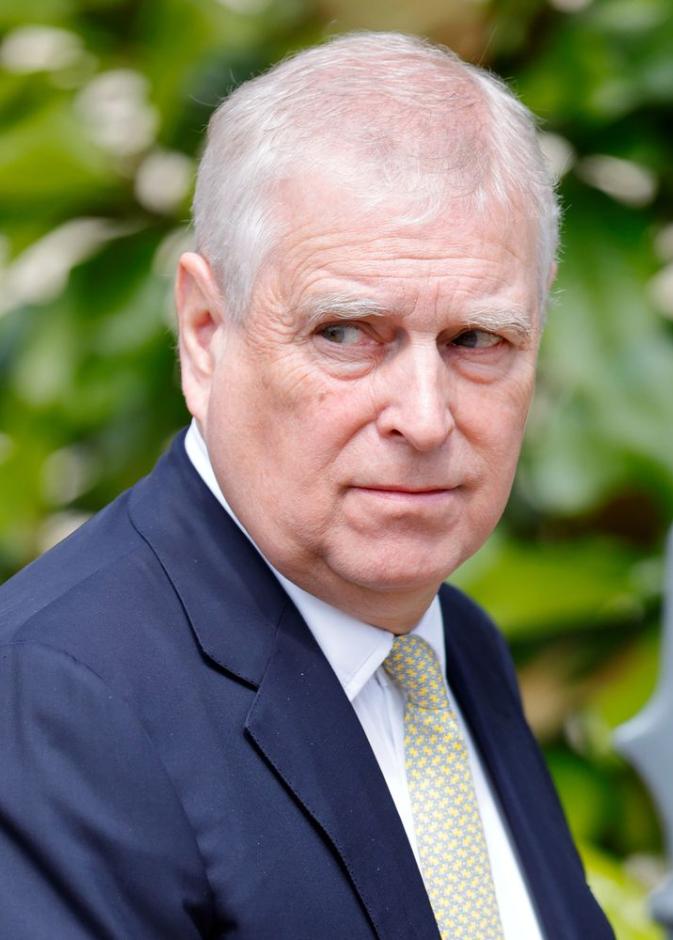 السقوط المدوي في عيد الميلاد: القصة الكاملة لاعتقال "دوق يورك" السابق