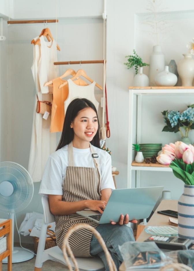 من الشغف إلى البزنس: دليلكِ لبناء مشروع تجاري ملهم