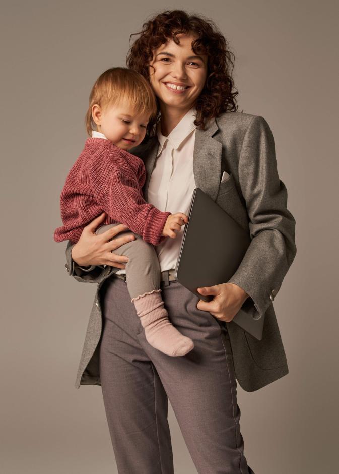 اتباع الأم العاملة نظام غذائي صحي في رمضان يدعم صحتها الجسدية والنفسية