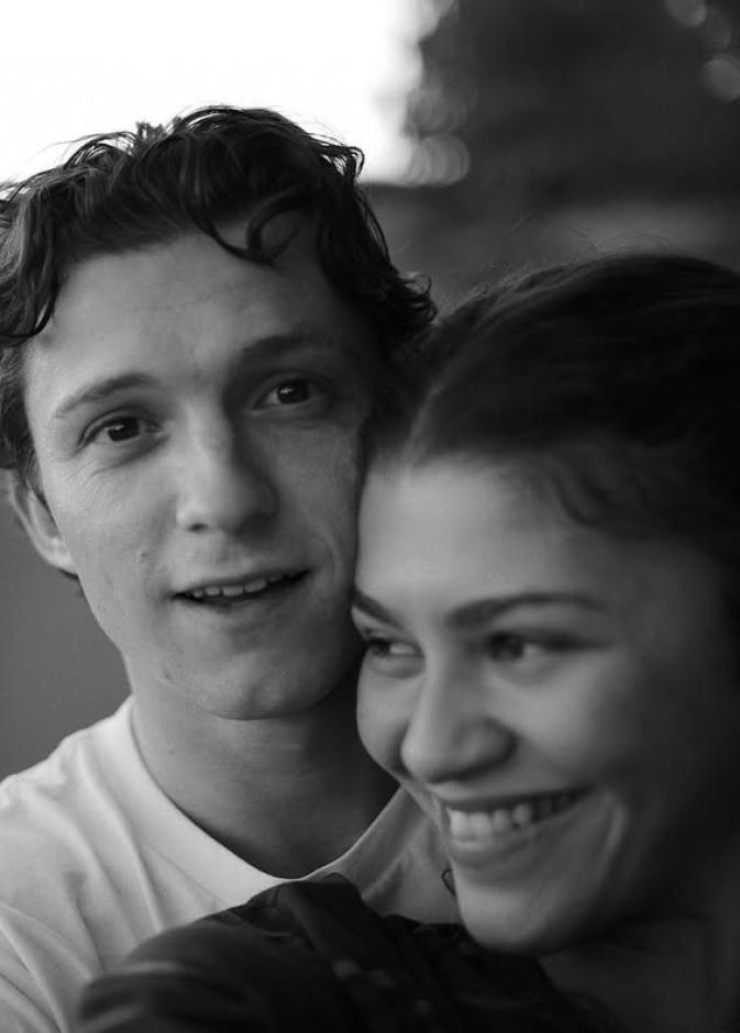 الإعلان عن زواج زيندايا وتوم هولاند