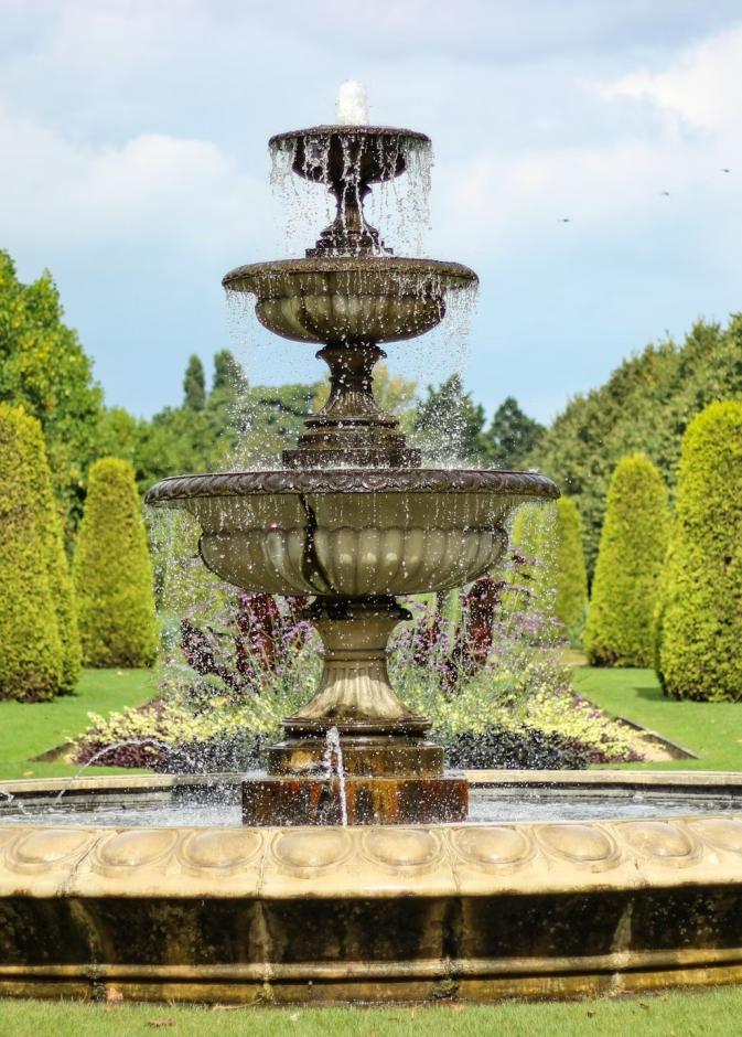 الربيع في لندن تجربة حسيّة مفعمة بالسحر والشاعرية