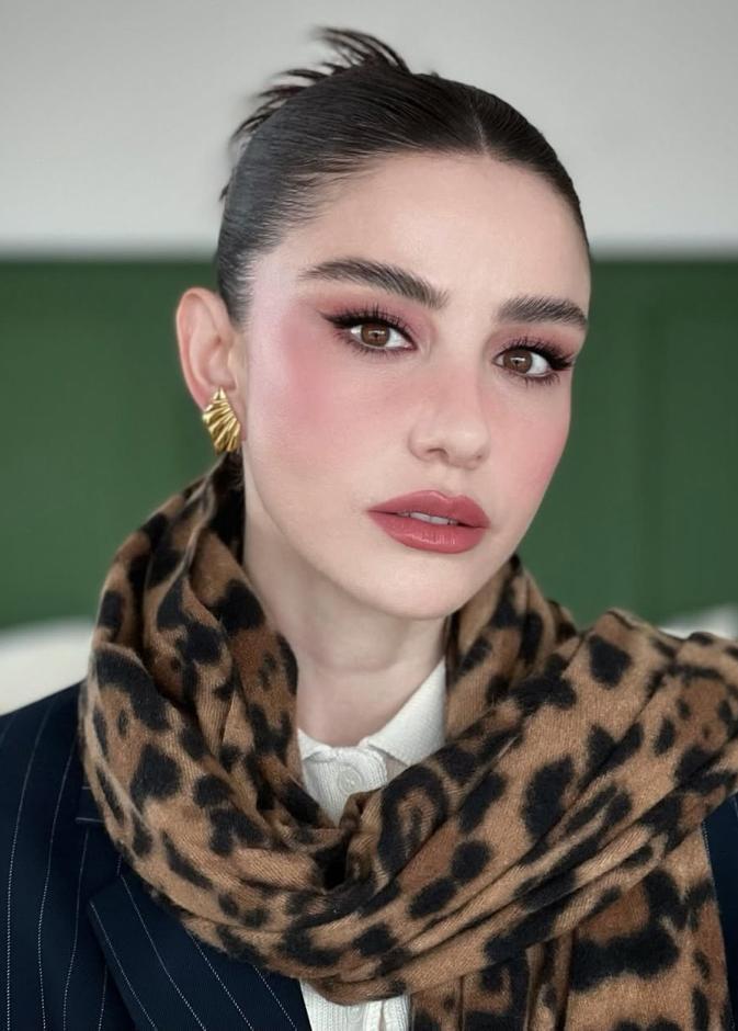 المؤثرة التركية Gamze Tekin Alp