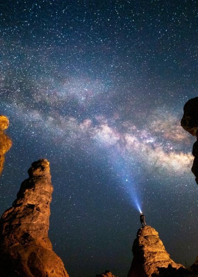 محمية الغراميل في العُلا… حين تنحت الطبيعة جمالها في صمت الصحراء