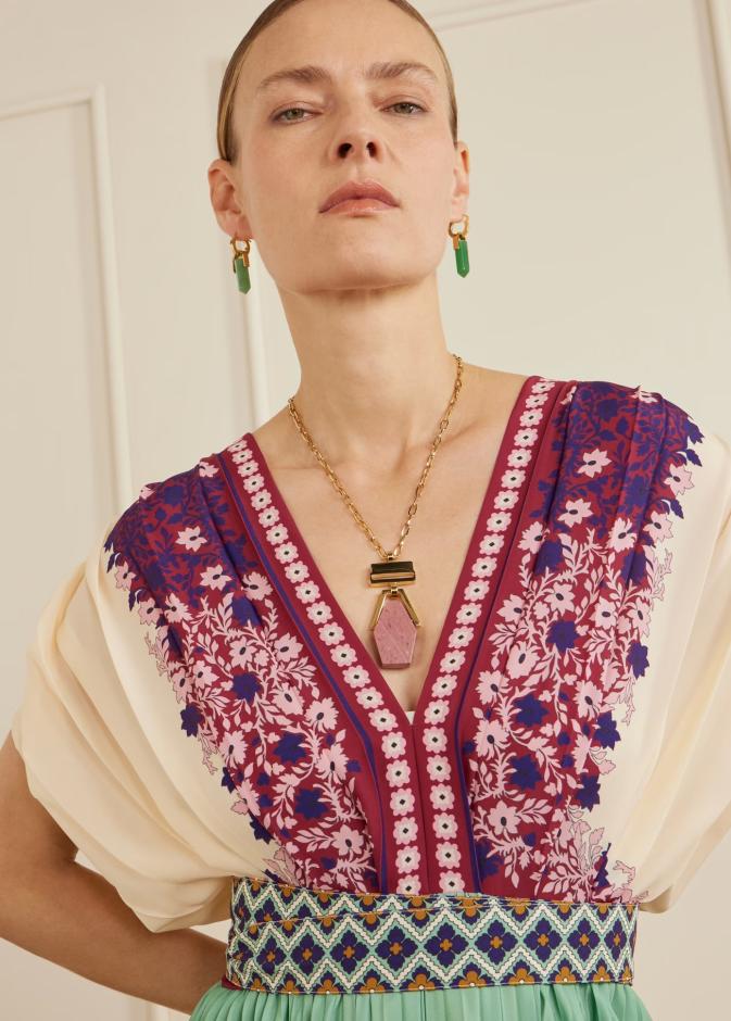 قطع مجوهرات  Statement ساحرة لاطلالة خلابة في العيد