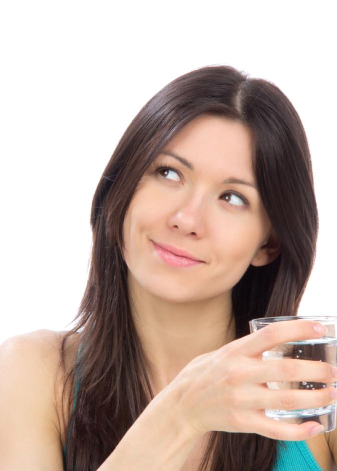 كم كمية الماء التي يجب شربها يومياً؟