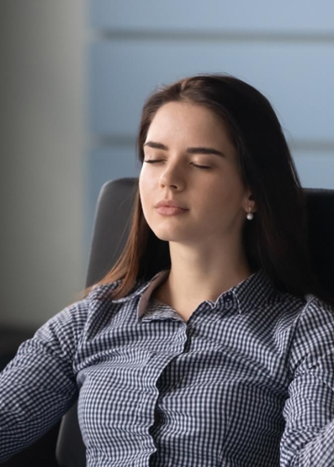 كيف يعزز الصيام الانضباط وضبط النفس لدى المرأة؟