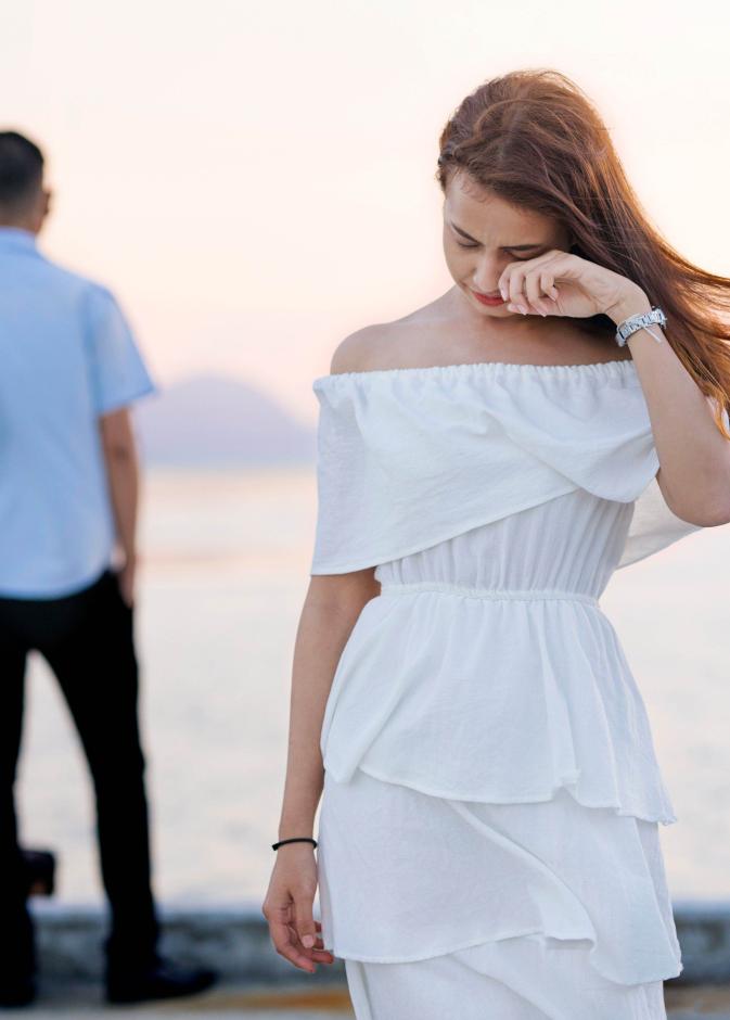 لا يزال يفكر فيك رغم عدم التواصل 