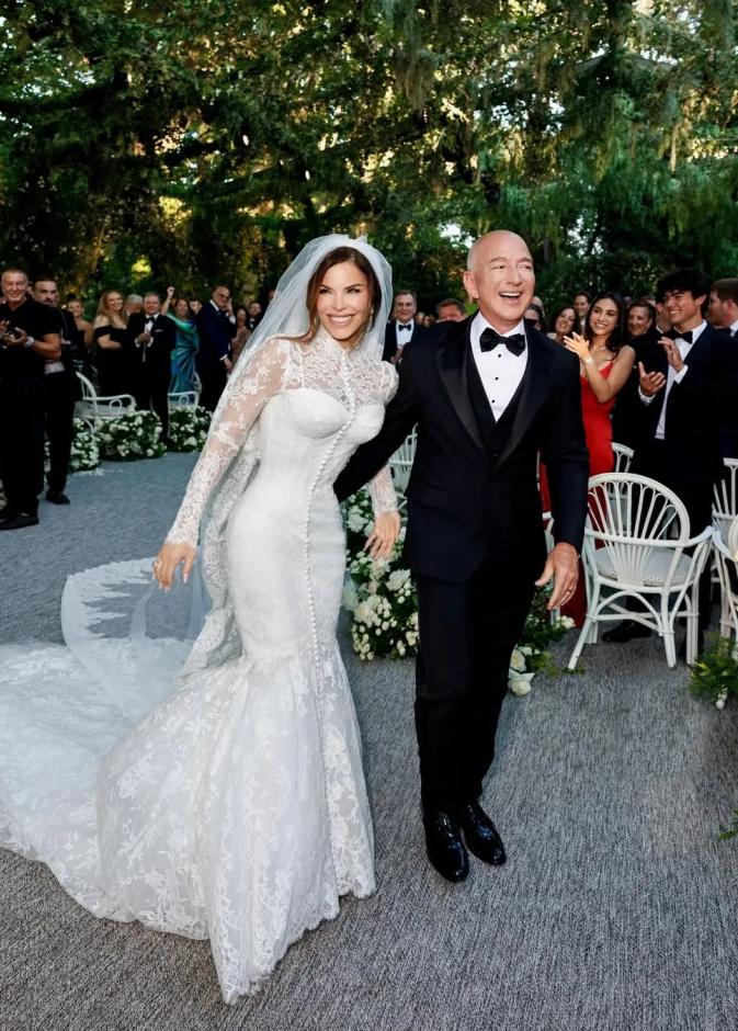 مأدبة الزفاف الإيطالية الفاخرة لجيف بيزوس Jeff Bezos ولورين سانشيز Lauren Sanchez