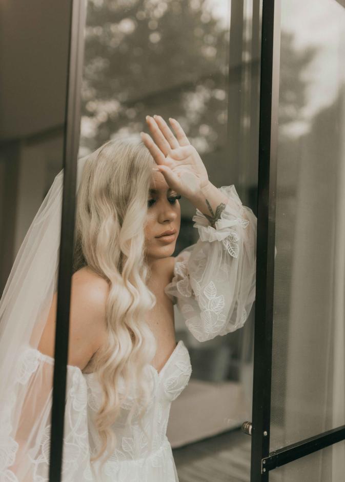 مواجهة الواقع بعد الزفاف قد يسبب حزناً للعروس