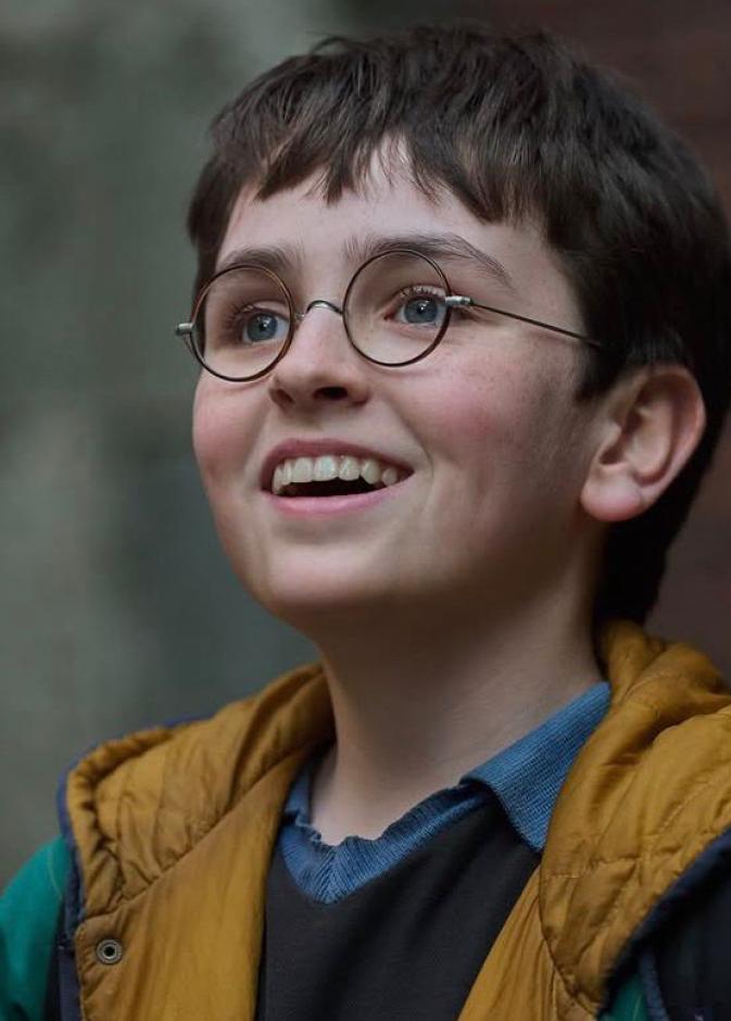 بطل مسلسل هاري بوتر 