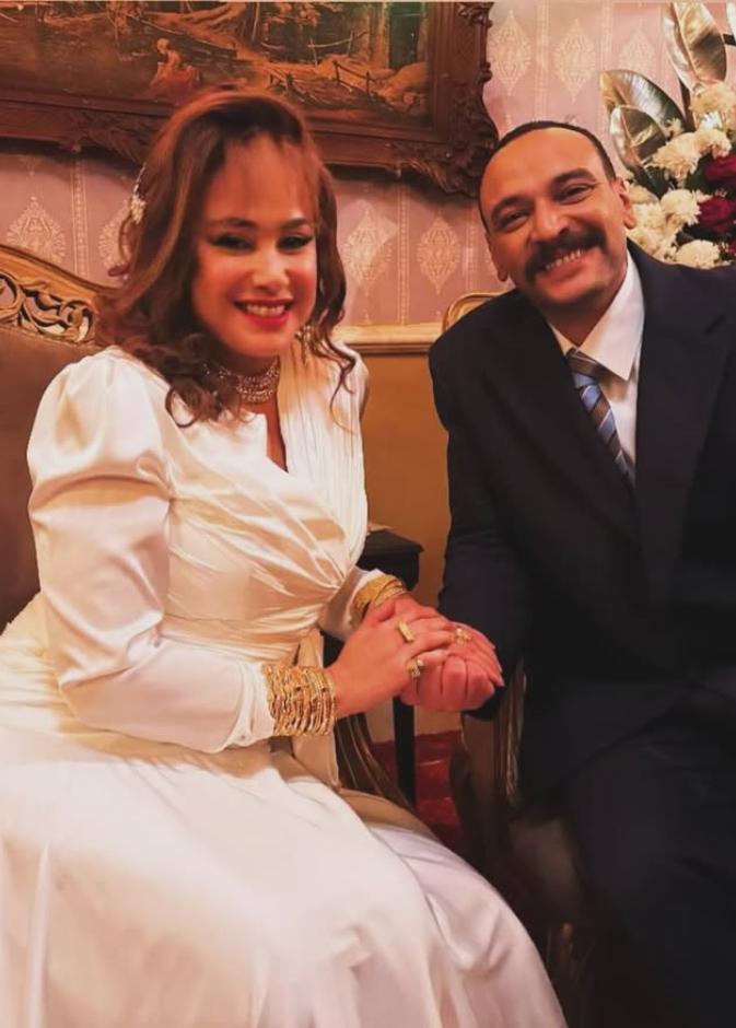 أحمد خالد صالح وهند صبري