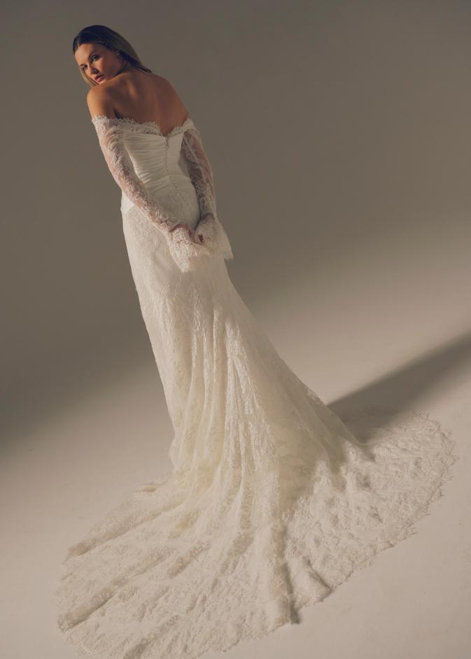 فستان زفاف ناعم من دار  Hera Couture