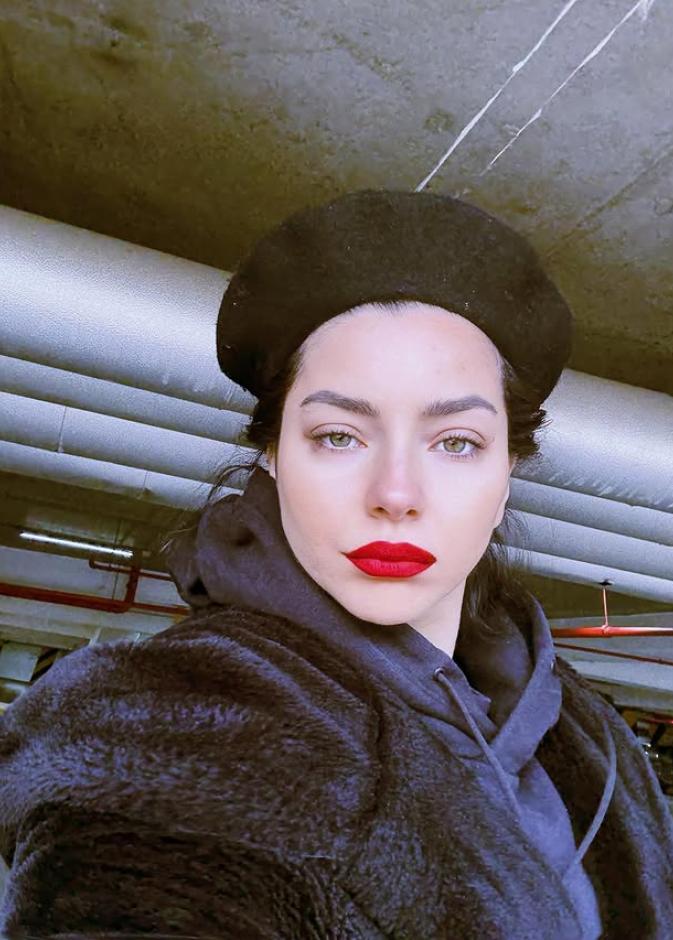 النجمة التركية Merve Boluğur