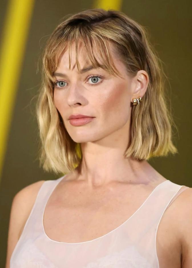 قصة الـPageboy Bob مع الغرة الامامية بأسلوب مارغوت روبي- الصورة من حساب Cervando Maldonado على انستغرام