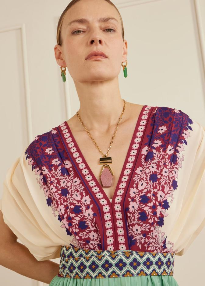 قطع مجوهرات  Statement ساحرة لاطلالة خلابة في العيد