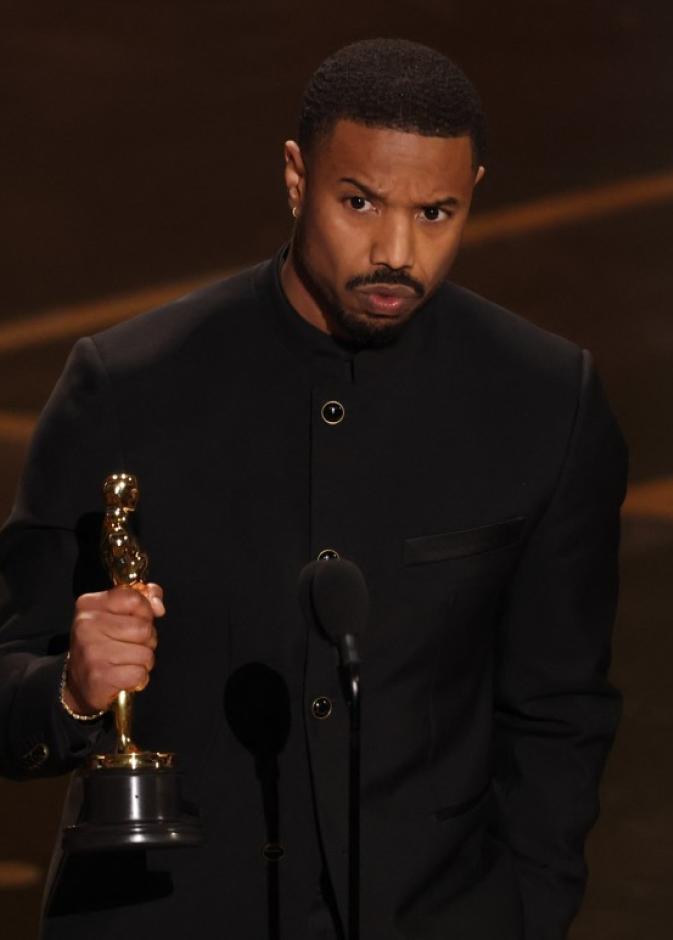 مايكل بي. جوردان يفوز بالأوسكارعن فيلم "Sinners"