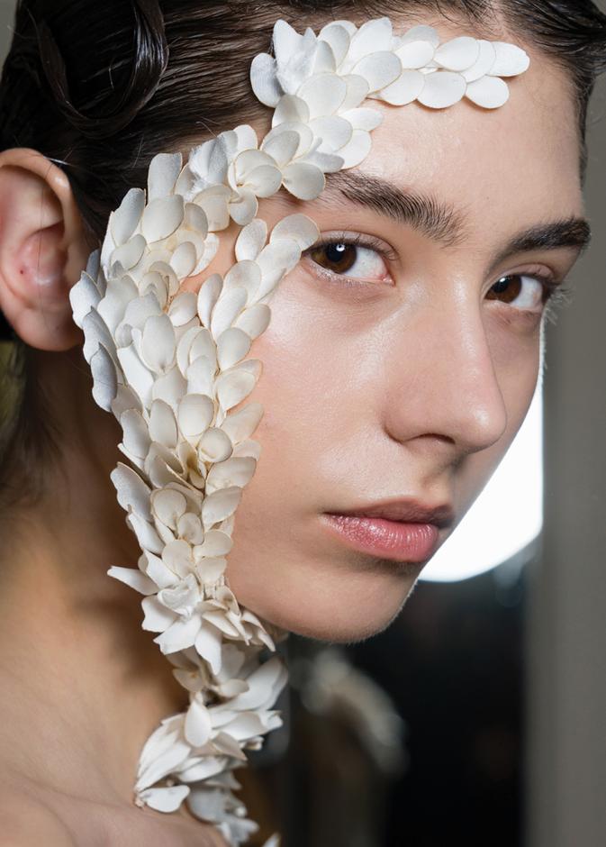 حين تزهر المرأة يولد جمال جديد