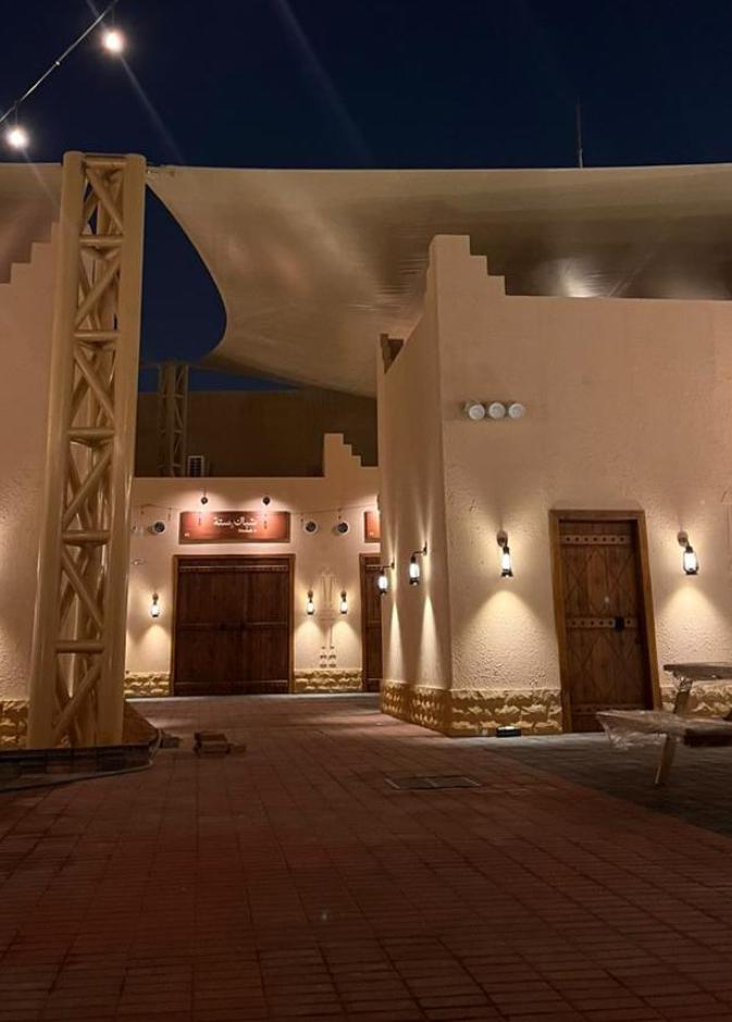 سكة الأطعمة في الرياض… رحلة مذاقات تنبض بالحياة في قلب قصر الحكم