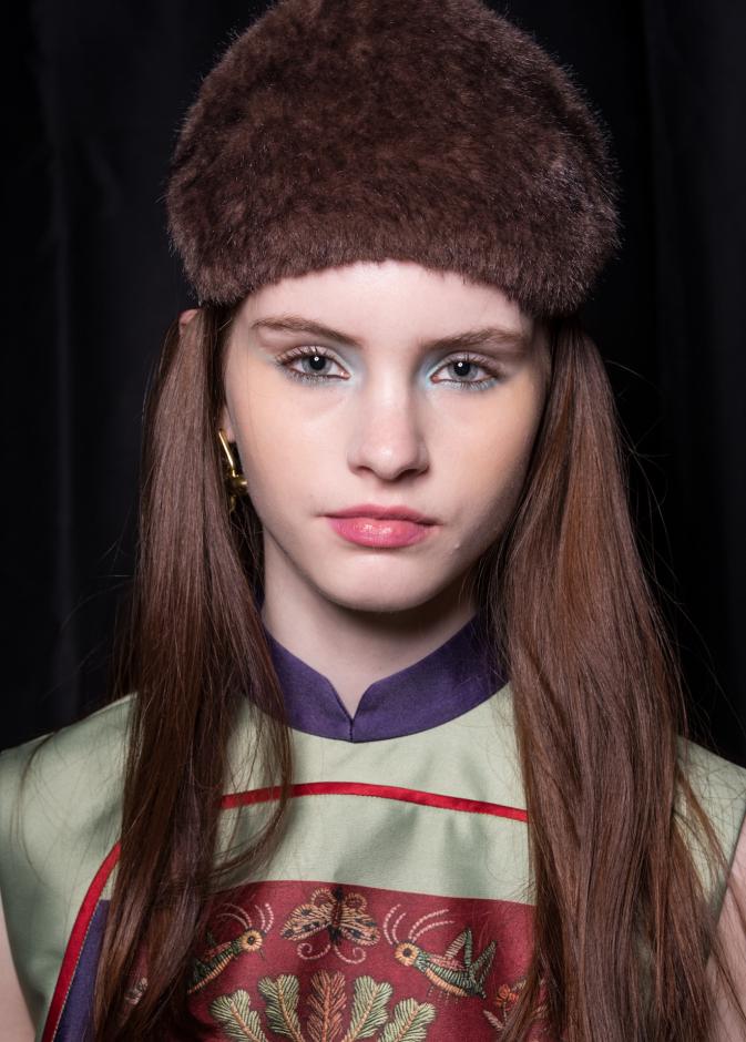 رسمات المكياج الملون تعزّز جمال عيونك في شتاء 2027