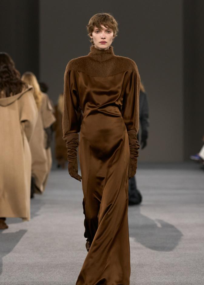 عرض أزياء مجموعة Max Mara لخريف وشتاء 2027