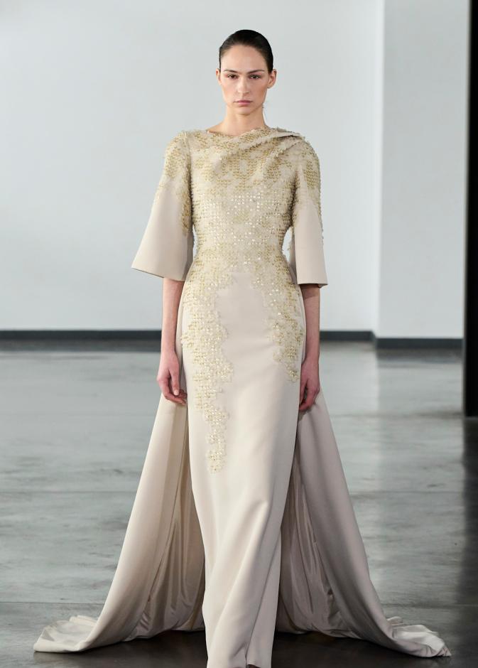 الفساتين الفاخرة والقفاطين المتدرجة عنوان أساسي لأناقتك في عيد الفطر