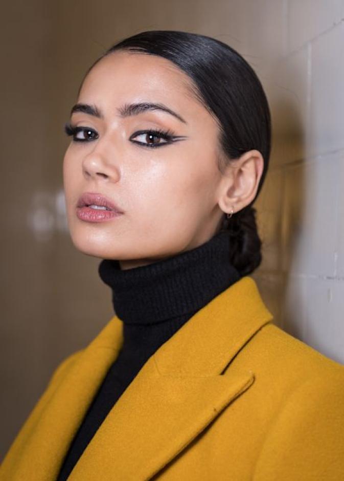 لماذا تحتاج بشرتك الدهنية إلى المرطب أكثر مما تظنين؟