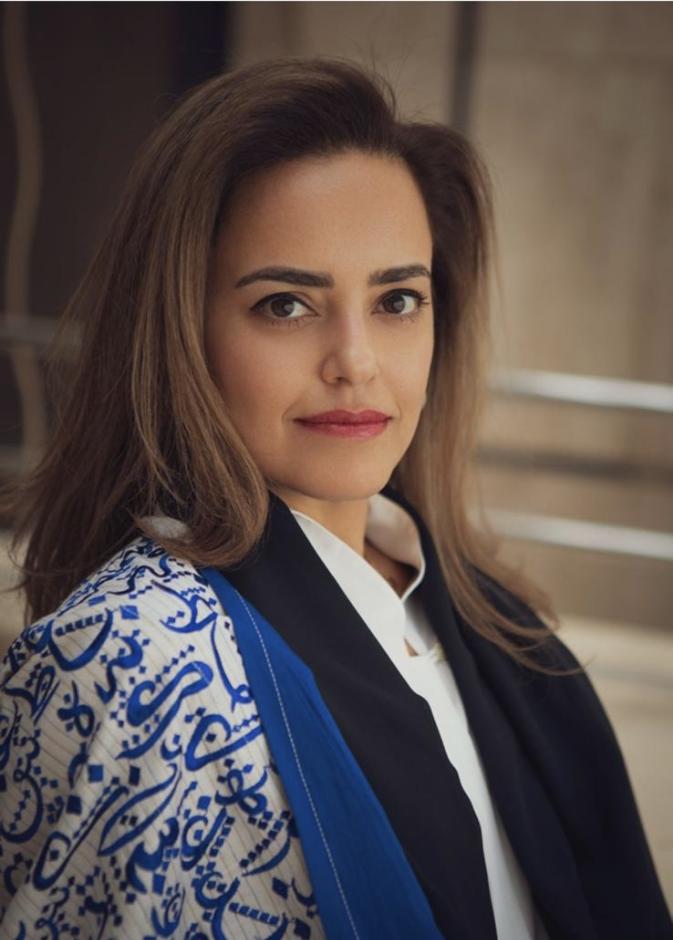 حوار مع رائدة الأعمال مناير الشارخ عن تأثير والدتها في مسيرتها