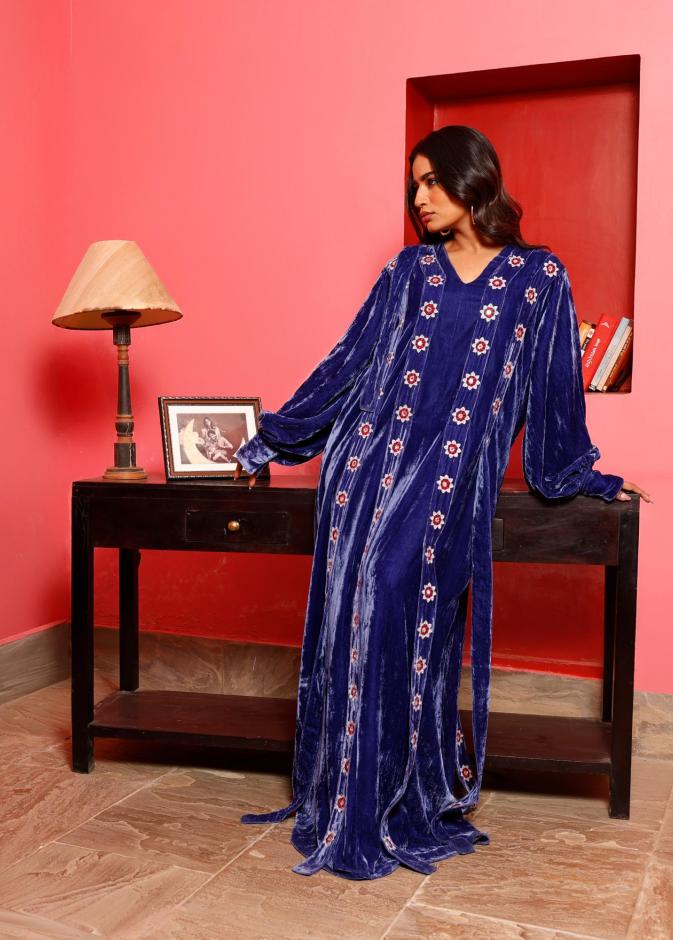 العلامة السعودية Lunia تعيد صياغة المخمل لربيع 2026