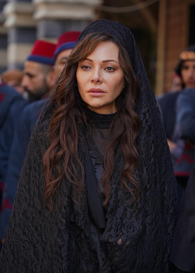 نادين تحسين بيك 