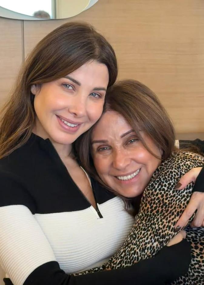 معايدات النجمات بعيد الأم: رسائل مؤثرة بين الفرح والوجع