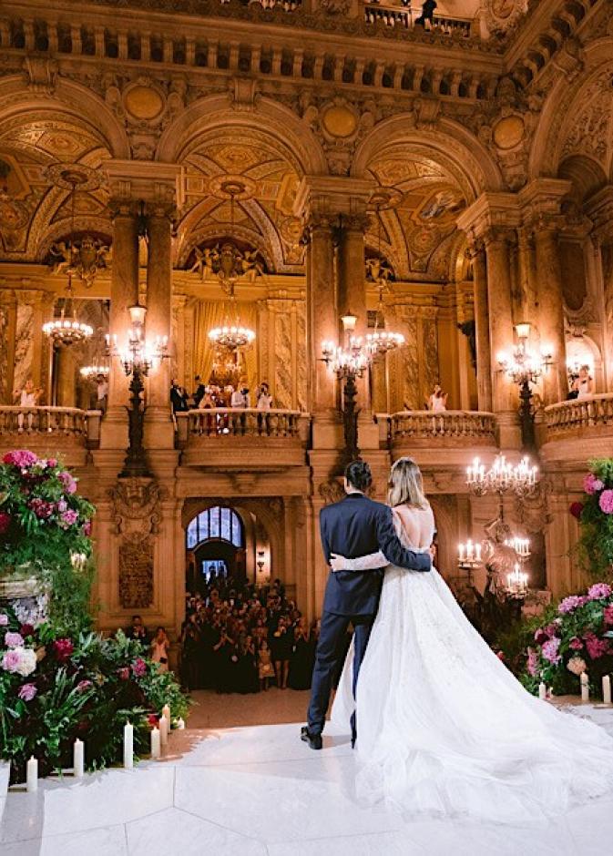 قصور العالم للاحتفال بيوم الزفاف