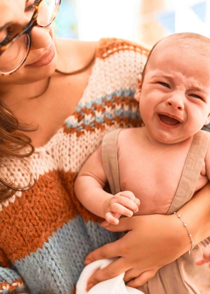 اعرفي متى تكون كثرة البكاء عند الأطفال طبيعية أو غير ذلك