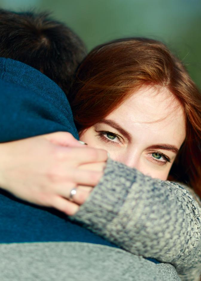 اكتشفي كيف تعرفين أنكِ بدأتِ تفقدين نفسك في العلاقة