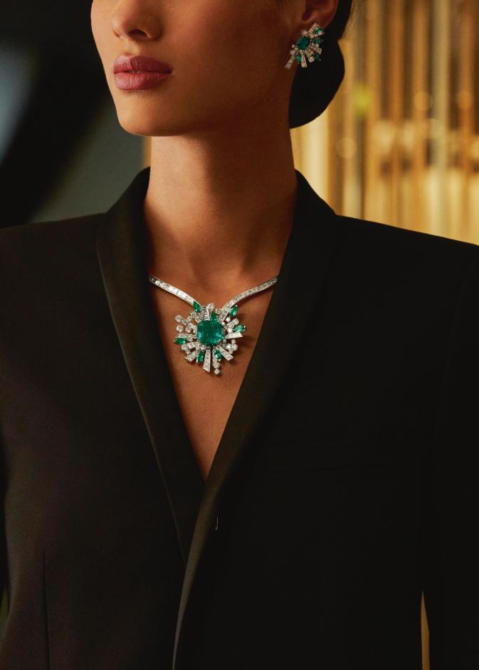 الأحجار الكريمة الخضراء من الزمرد إلى الأحجار النادرة