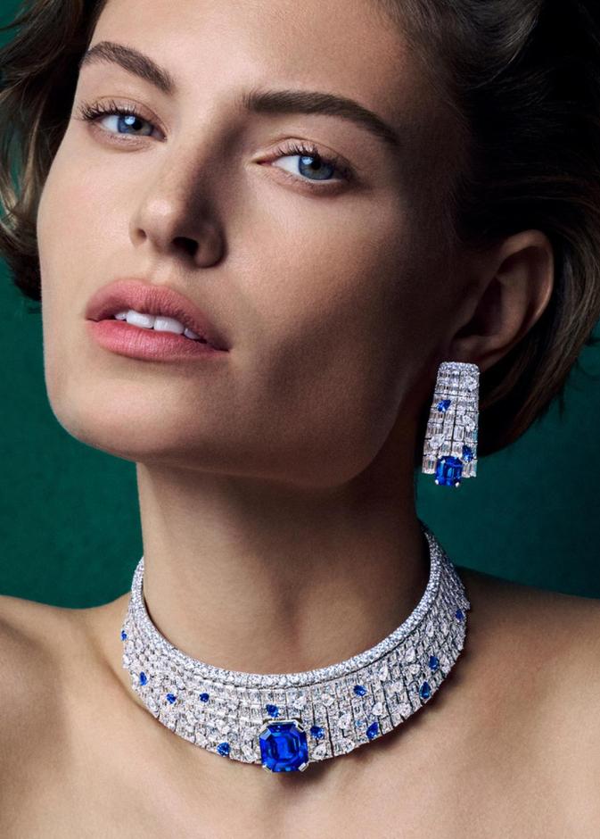 الأحجار الكريمة الزرقاء فخامة لا مثيل لها في عالم المجوهرات