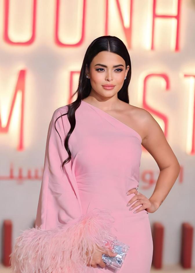 تفضل أسماء جلال الديتوكس للحفاظ على صحتها