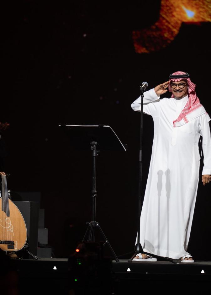رابح صقر يشعل أولى حفلات موسم جدة 2026 ويفاجئ الجمهور بأغنية "صدفة" لأول مرة على المسرح