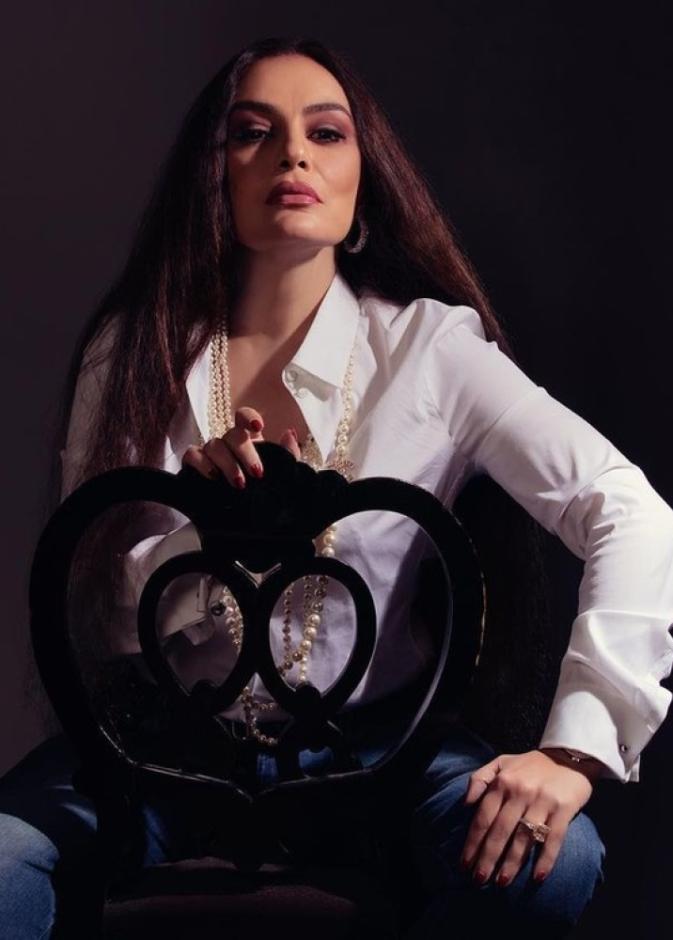 النجمة شريهان