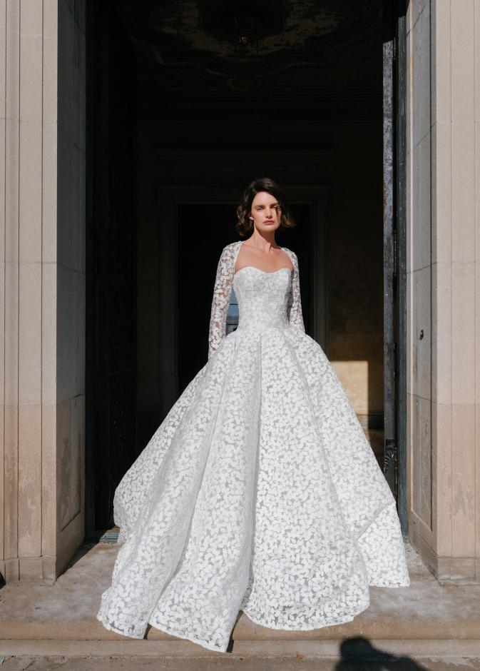 فستان زفاف ساريه نوري لربيع 2027