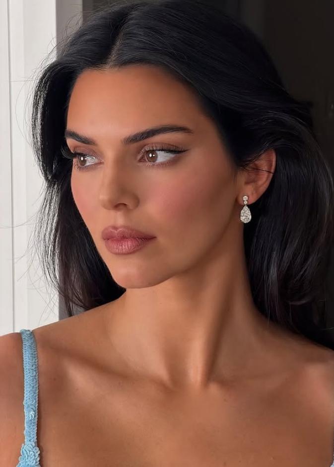 كيندال جينر صورة من حسابها على انستغرام