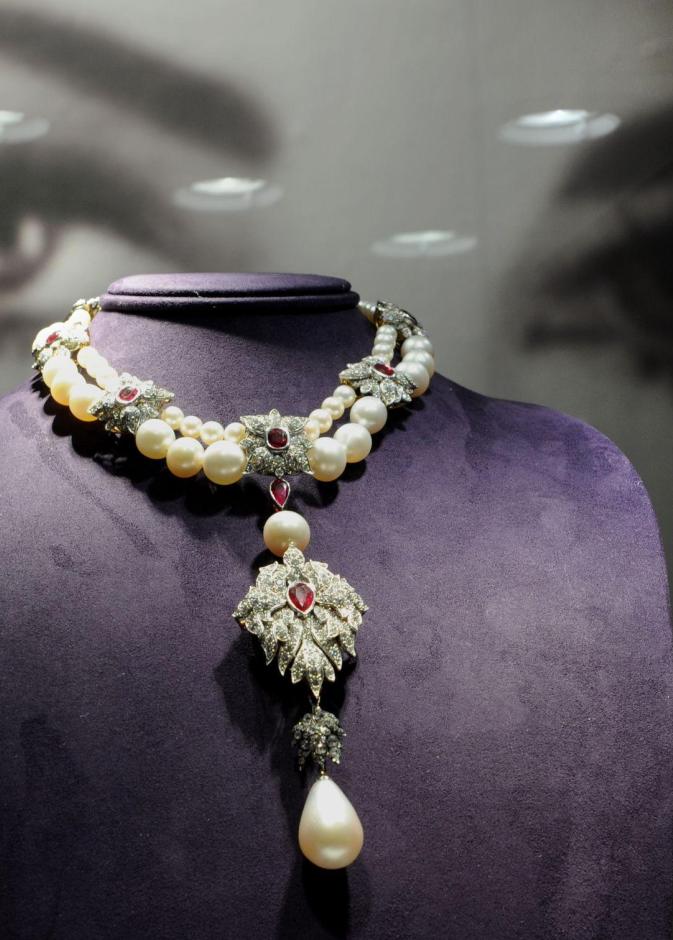 لؤلؤة “لا بيريغرينا” رافقت الملوك حتى إليزابيث تايلور