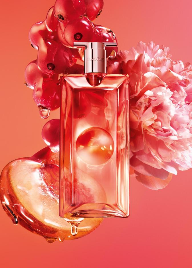 عطر IDÔLE PEACH ‘N ROSES الجديد الذي يفوح بنفحات الدرّاق من لانكوم