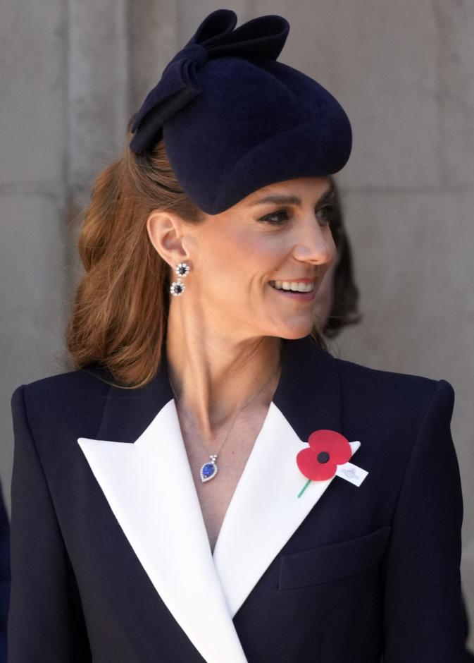 بمناسبة عيد زواج الأميرة كيت ميدلتون والأمير ويليام كيف تطوّرت إطلالاتها الجمالية