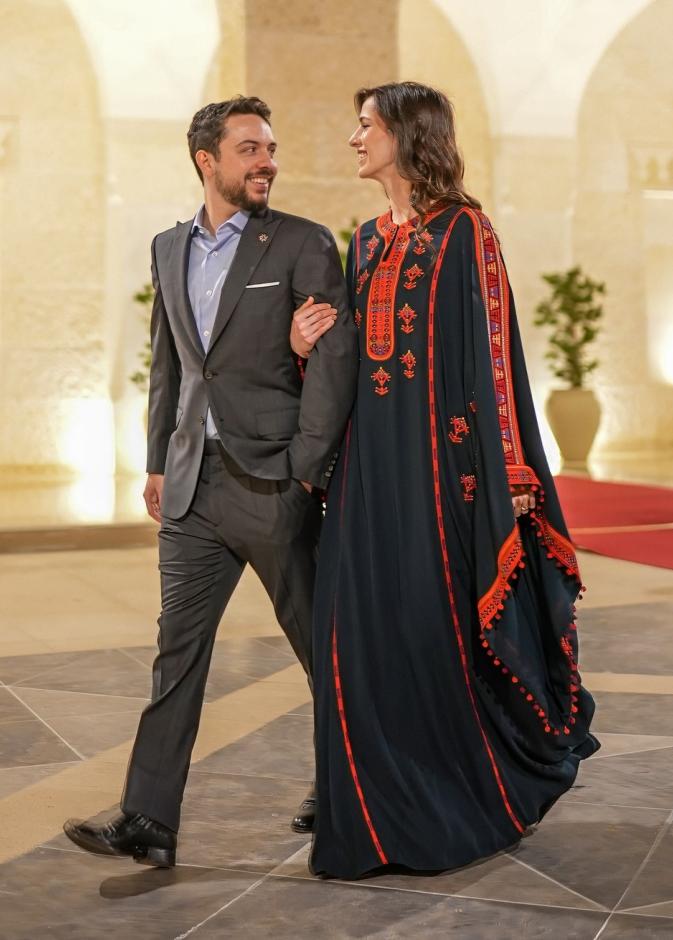 بين الألماس والذهب الناعم.. كيف تختار الأميرة رجوة مجوهراتها؟