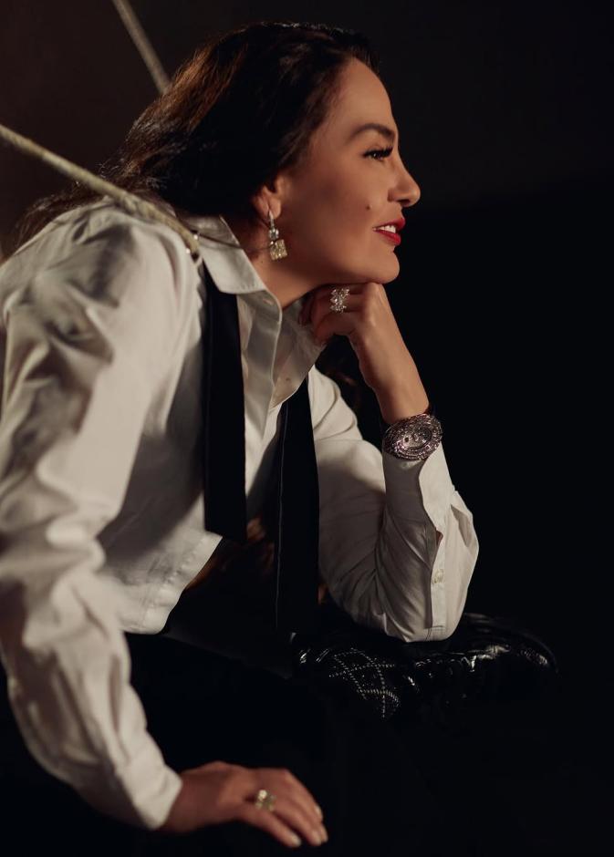 شيريهان وابنتها لولوة بين التشابه والاختلاف: هل تغيّر الجمال أم فقط أسلوبه؟