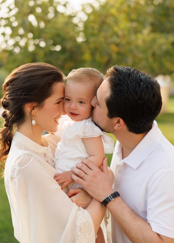 في عيد ميلاد الأميرة رجوة…نستعرض أسرار مكياجها وتسريحات شعرها التي تميّز إطلالاتها