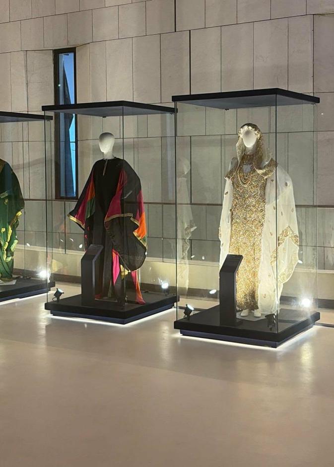 جمعية الأزياء تعرض جمال التراث في منصة الإلهام