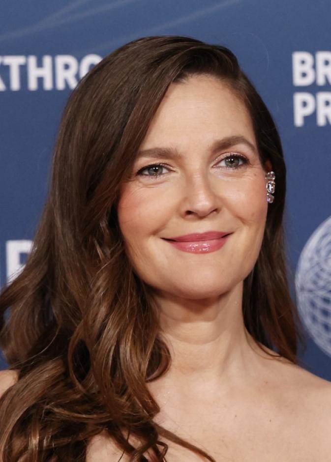 النجمة درو باريمون صورة من أ اف ب